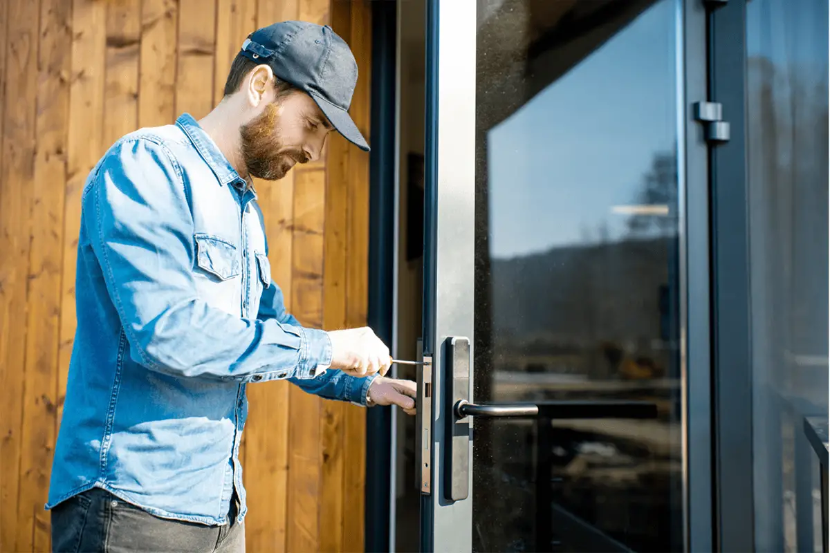 Comment ouvrir une porte après perte de clé